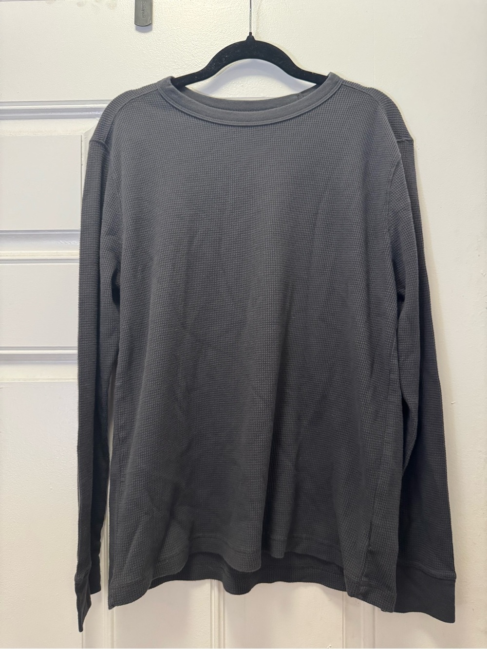 Old Navy Men's Long-Sleeve Waffle Tee - Charcoal Gray 0394